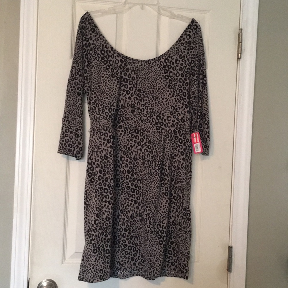 Black and grey cheetah print dress